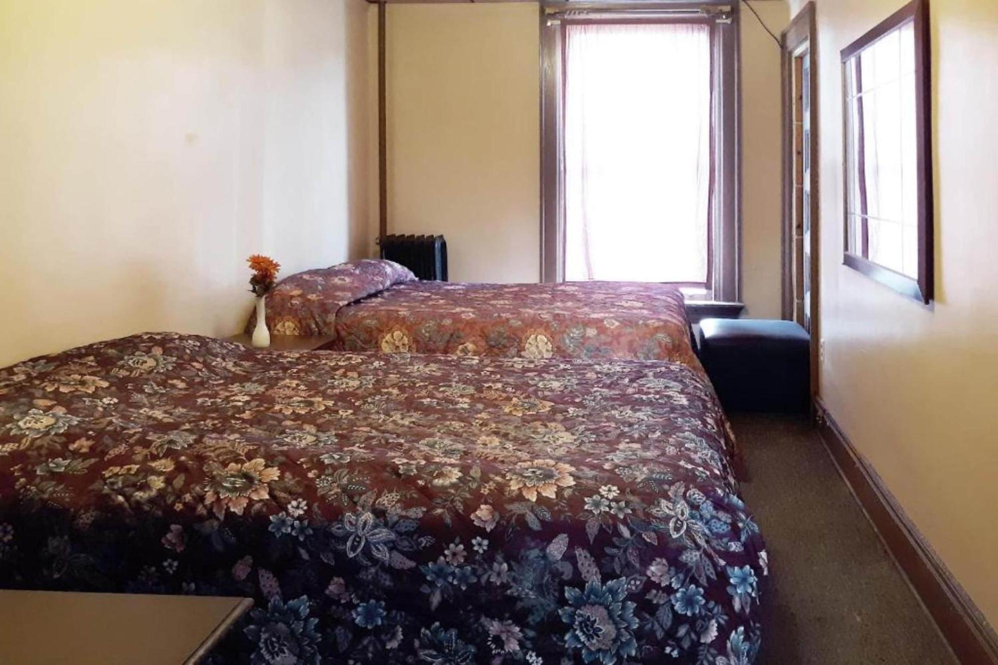 Oyo Hotel Bradford Main St Pa Экстерьер фото