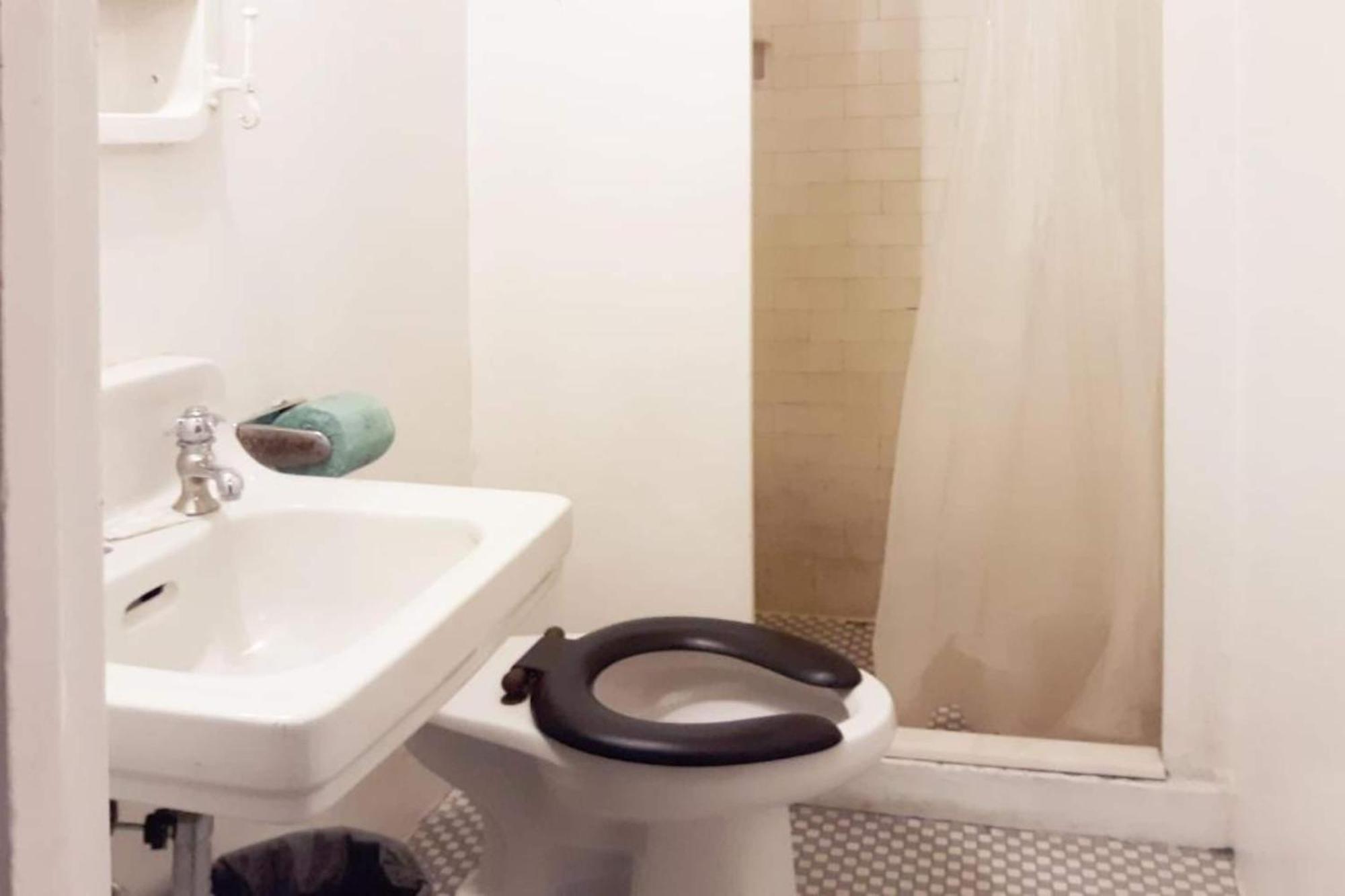 Oyo Hotel Bradford Main St Pa Экстерьер фото